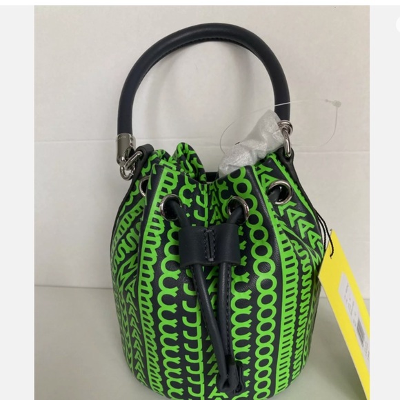 Marc Jacobs Lamb Leather Bucket Crossbody Bag Grey/ Green Very Rare - NWT - Picture 3 of 10